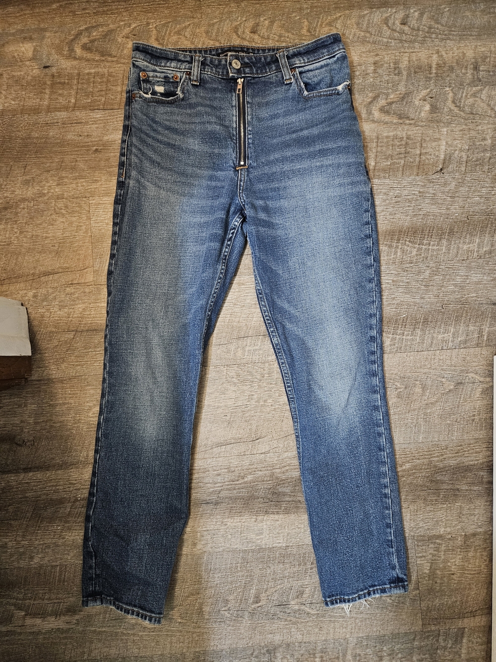 Abercrombie & Fitch Simone High-Rise Slim Jeans With Exposed Zipper